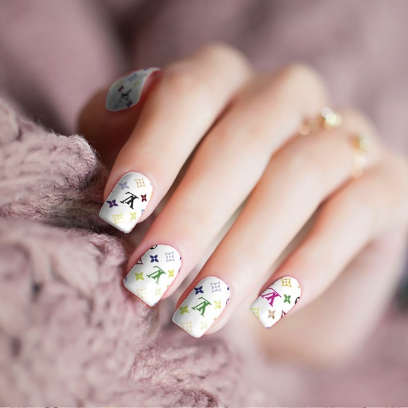 Accessories - Louis Inspired White Nail Wraps